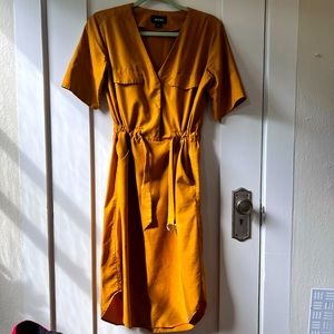 Monki Safari dress with pockets in orange mustard brown yellow